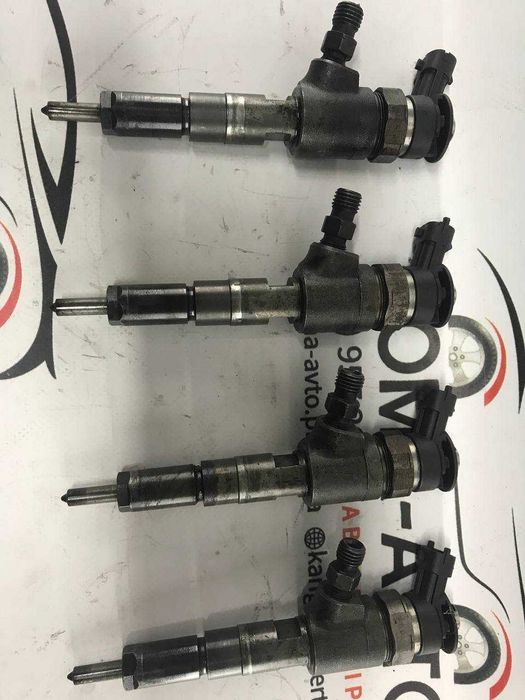 Форсунка Citroen Peugeot Ford Fiat 1.4 hdi 0445110135