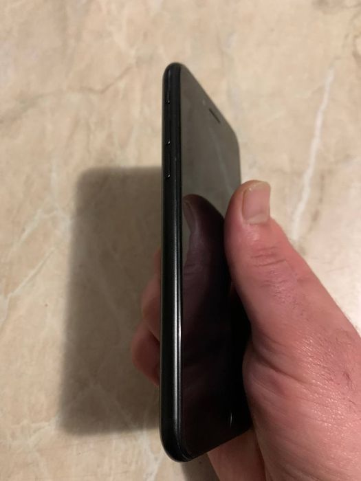 Продам iphone 8 64gb neverlock