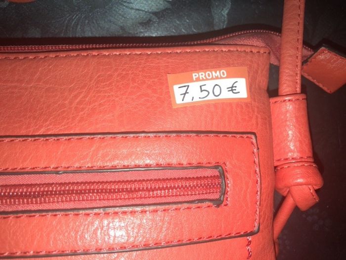 Mala Vermelha Nova