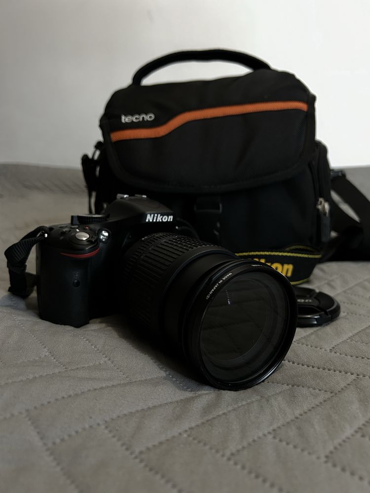Lustrzanka Nikon D5200 (Korpus+Obiektyw+Torba+Karta 256 GB)