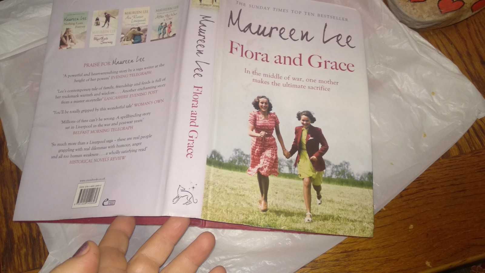 Flora and Grace Maureen Lee книга англиский исторический роман