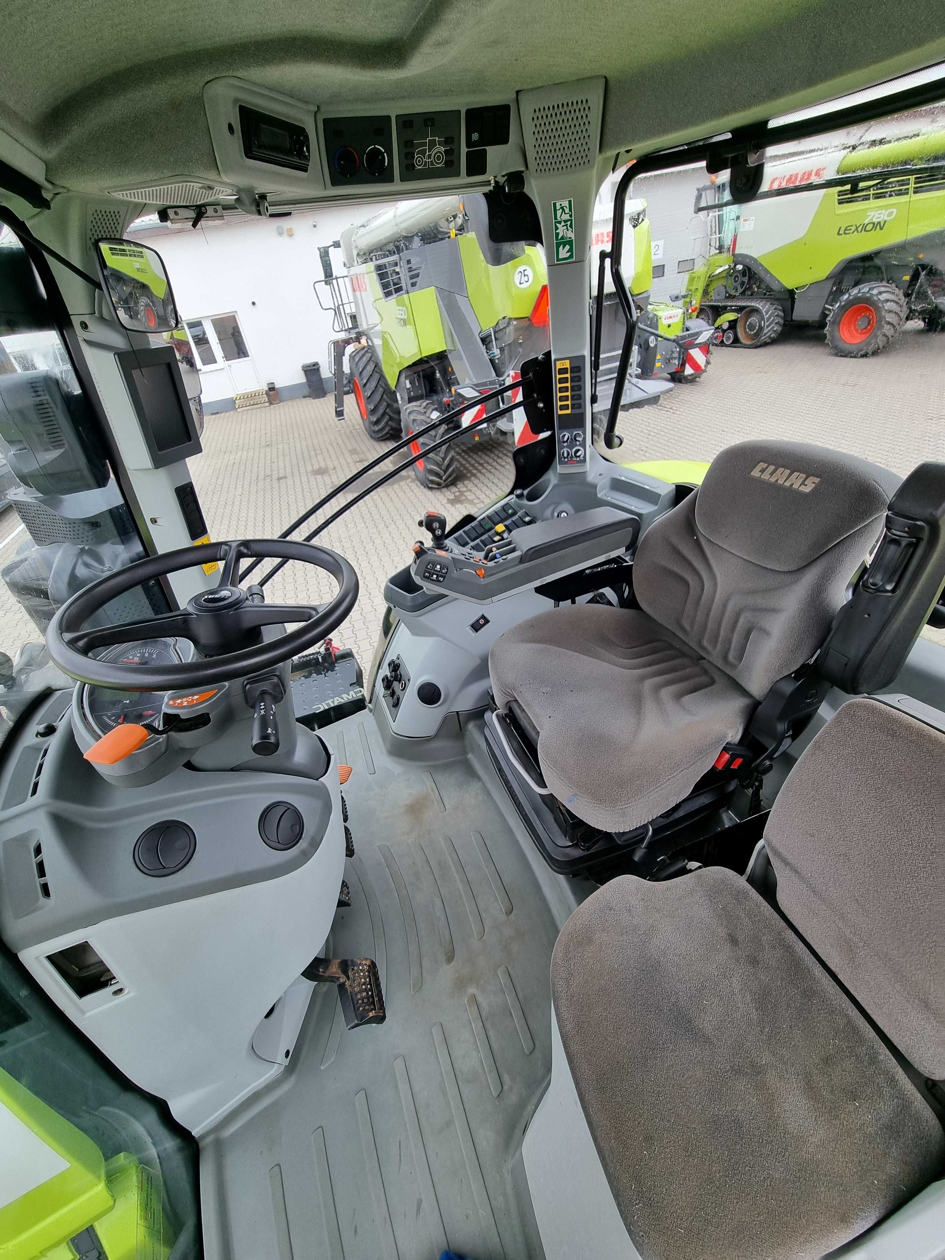 Ciągnik rolniczy CLAAS AXION 920 CMATIC rok produkcji 2020