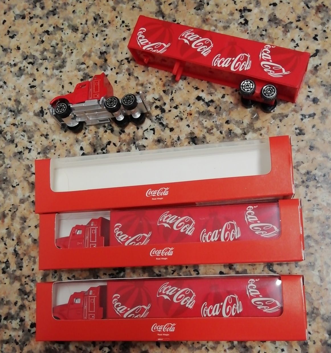 3 Camiões de Brincar Coca Cola!!