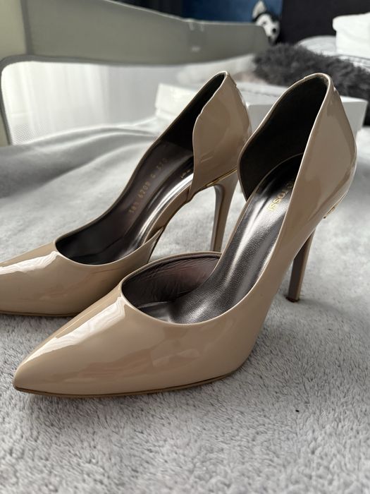 Szpilki, czółenka, buty na obcasie, rozmiar 38,5, Gino Rossi