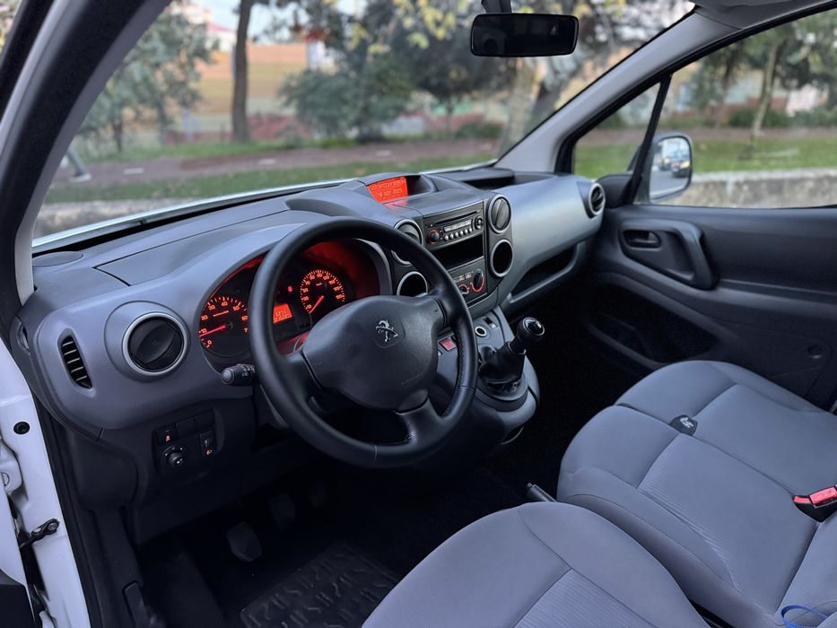 Peugeot Partner Longa 3 lugares