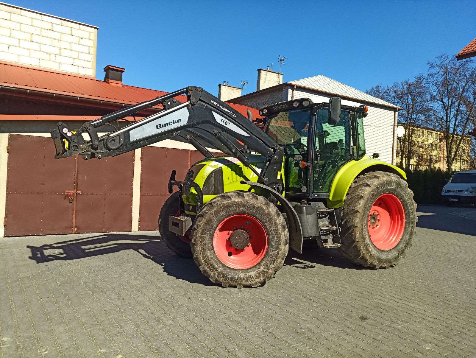 Ciągnik rolniczy Claas Arion 640 Cebis