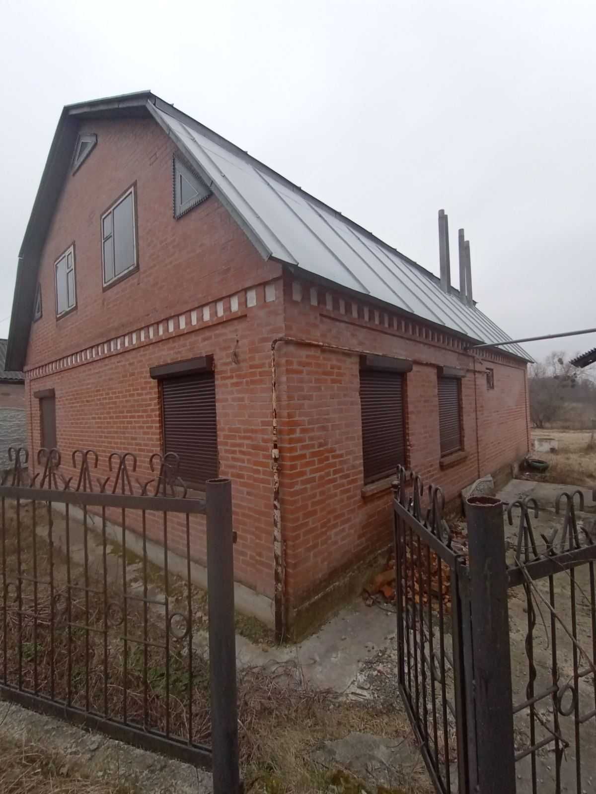 Будинок в мальовничому передмісті Полтави.