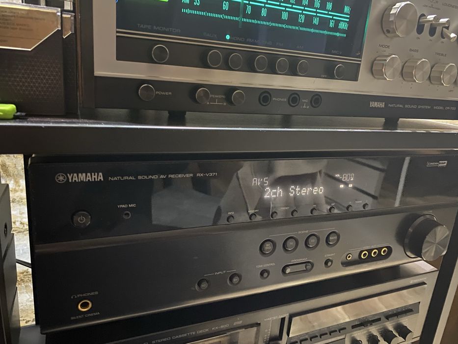 Amplituner yamaha rx-v371