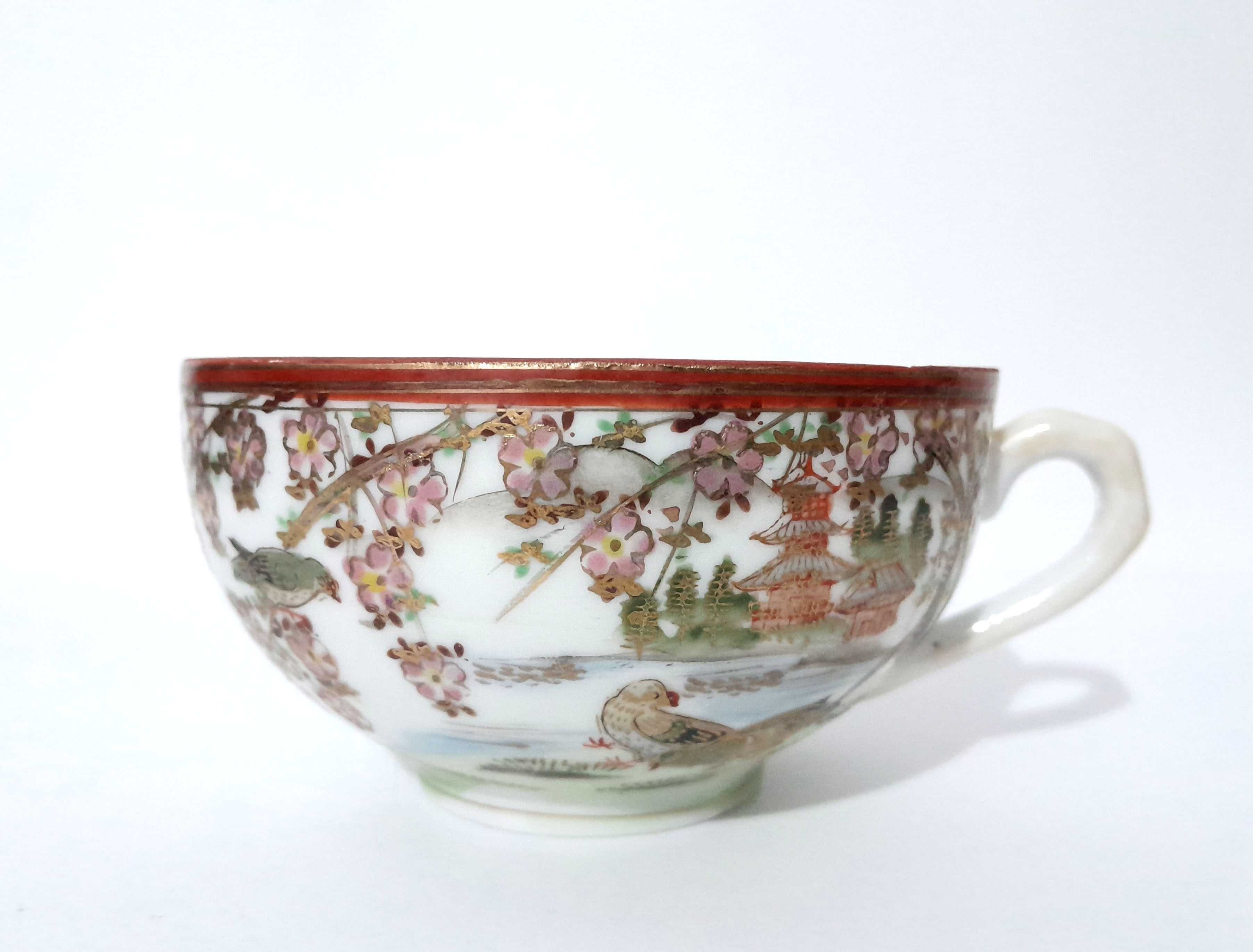 Prato e chávena de chá c/motivos orientais porcelana casca de ovo