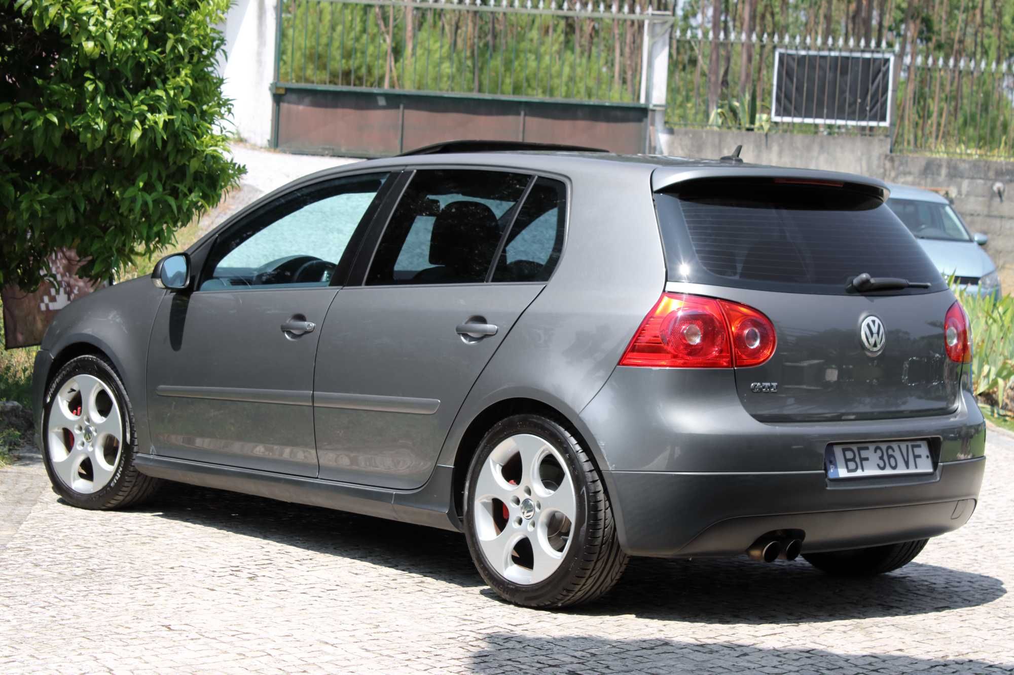 VW Golf 5 V DSG GTi 200CV (195€/Mês) - 84 Meses