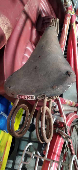 Bicicleta antiga, pasteleira