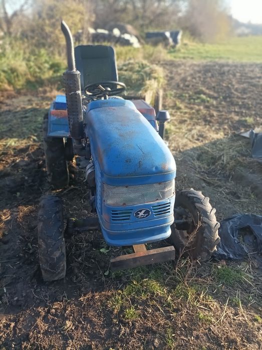 Продам міні трактор сінтай 220