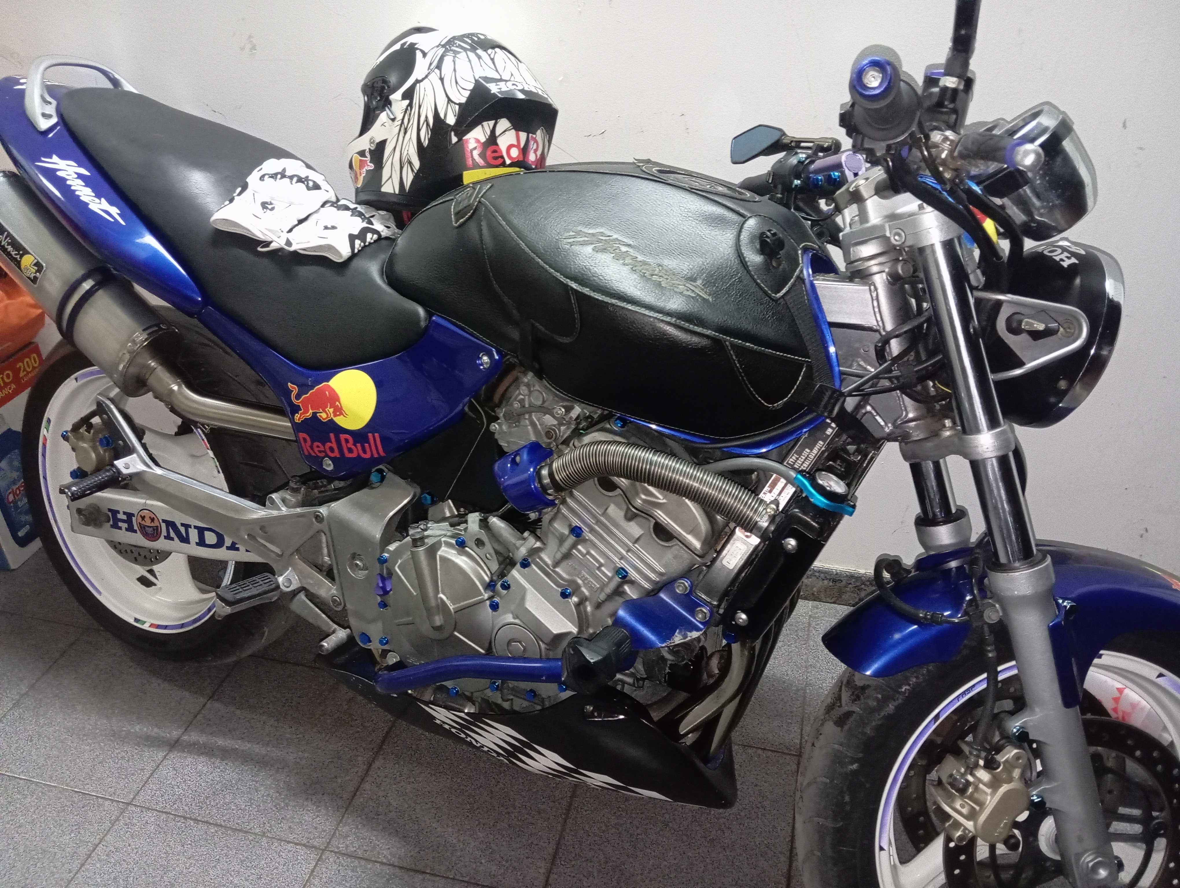 Moto Honda hornet 600