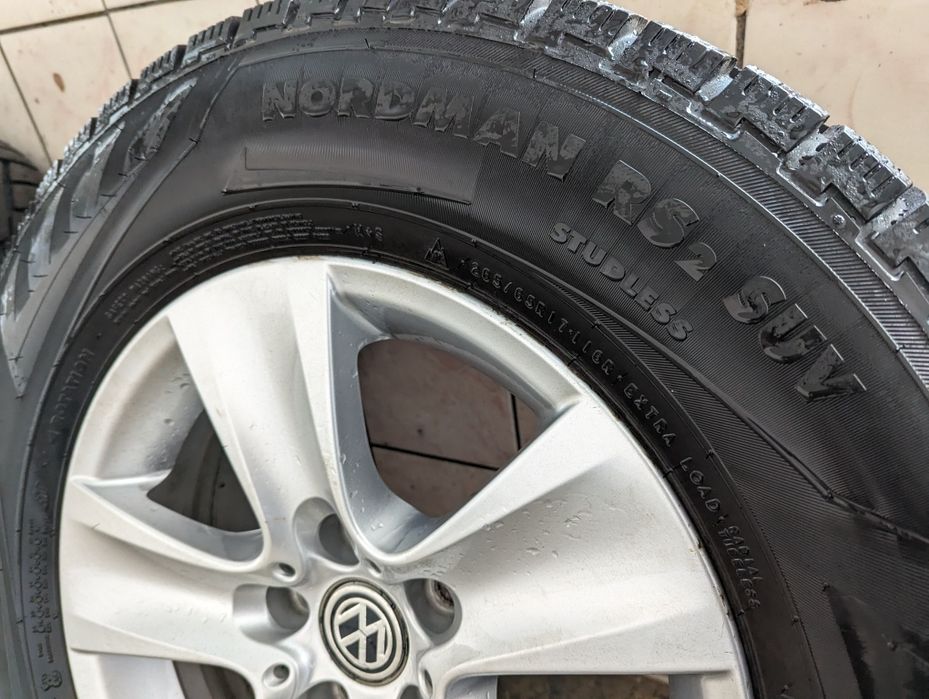 Диски титани BMW з резиною Nokian Nordman RS SUV 265/65 r17