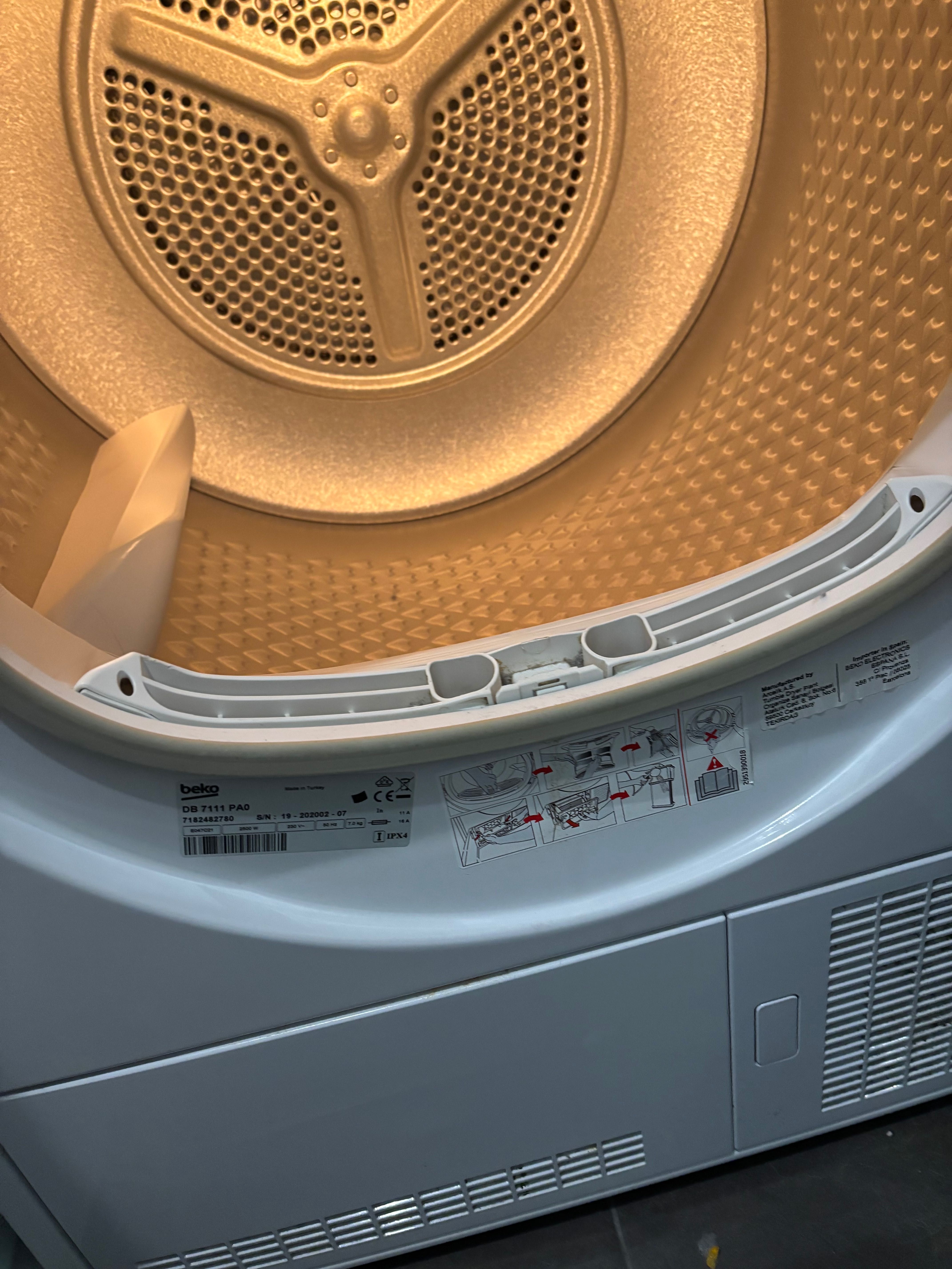 Máquina de secar roupa beko