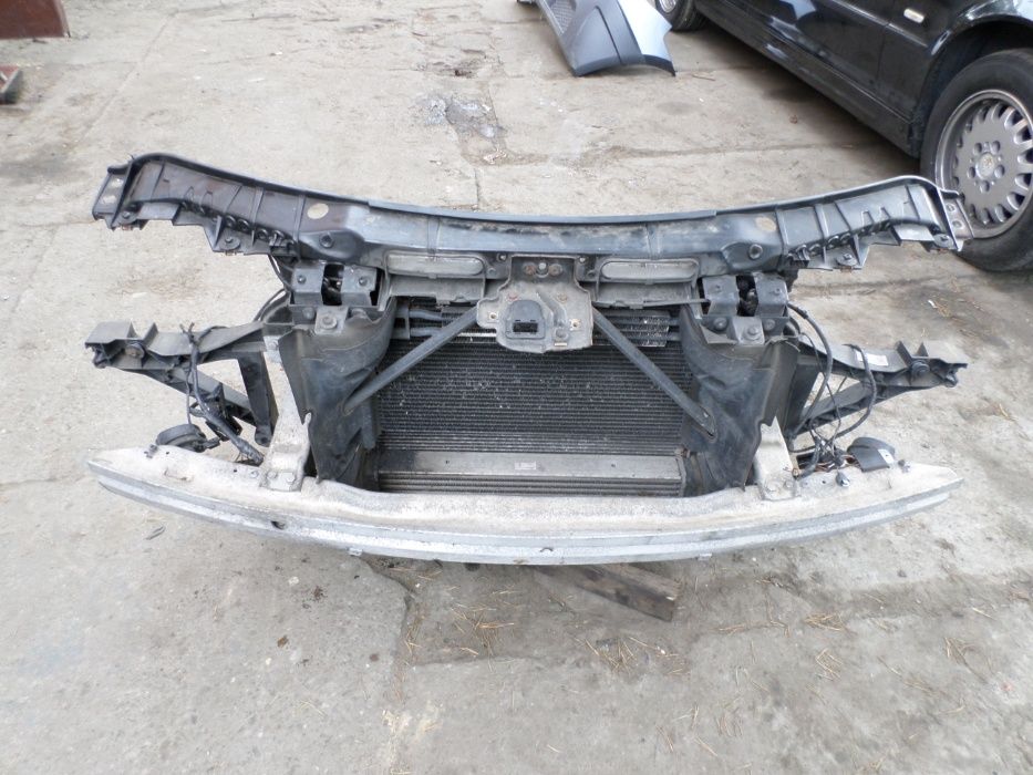 Pas Przód Belka bmw x3 e83