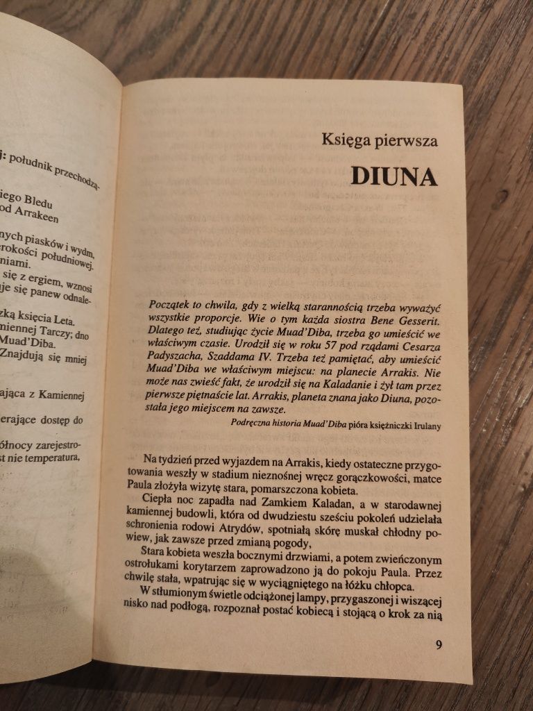 Frank Herbert - Diuna  / fantasy