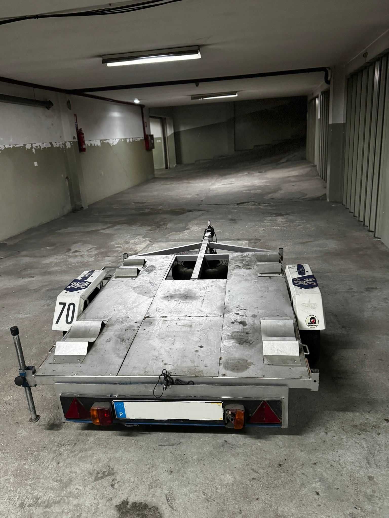 Atrelado para Karting semi novo