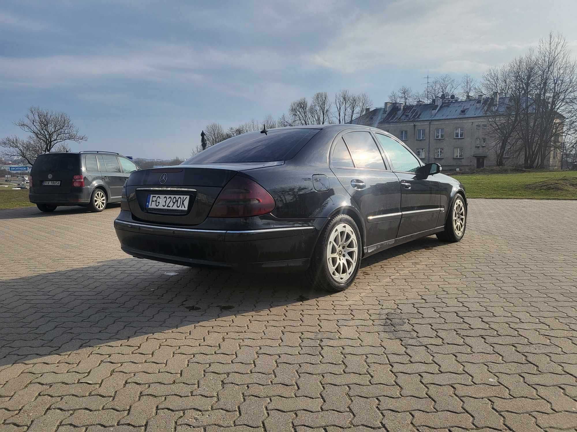 Mercedes Benz E Klasa W211 2.2 CDI Sedan