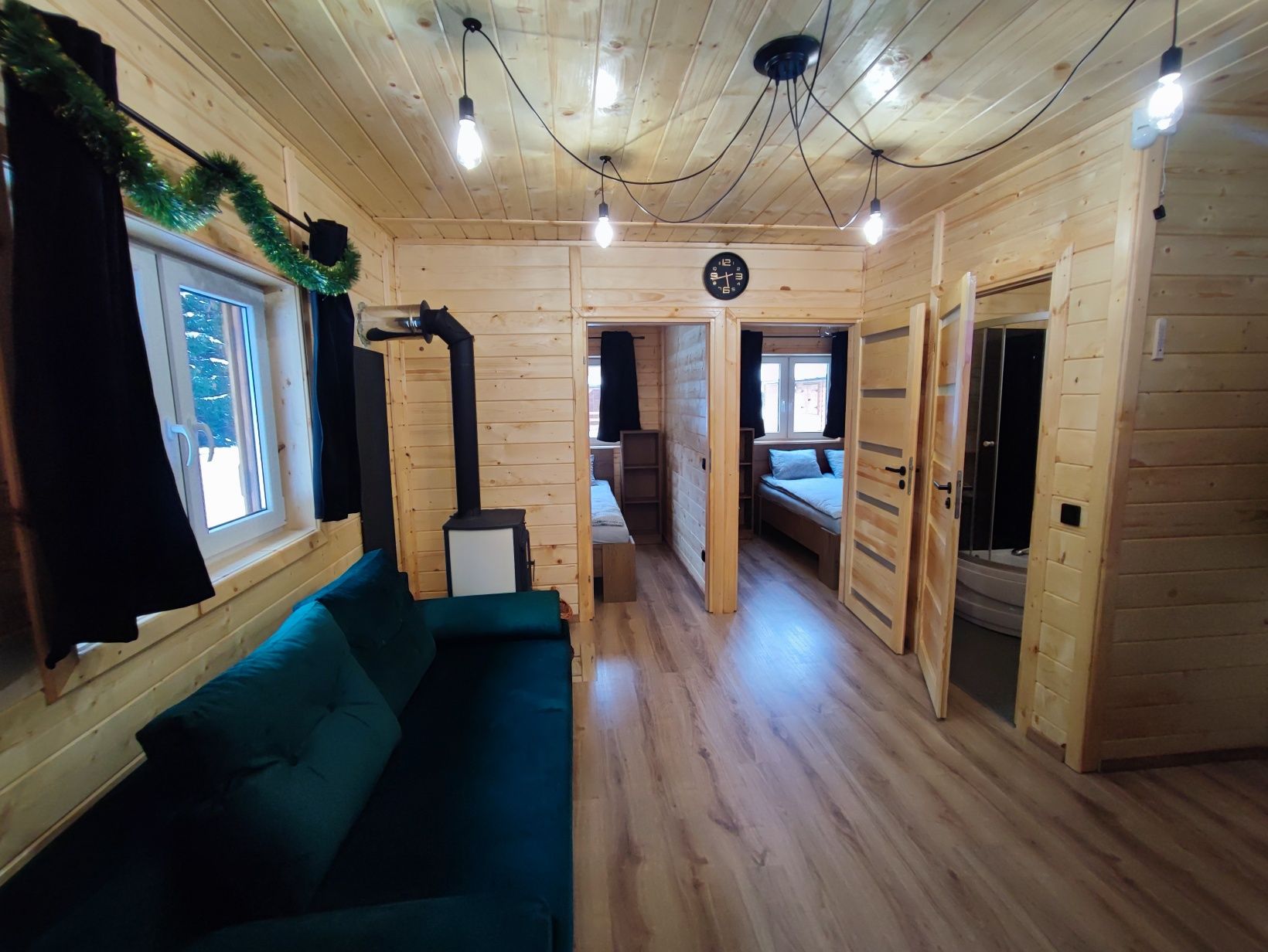 Domki z linią brzegową#jezioro# pomost#sprzęty wodne#sauna#jacuzzi