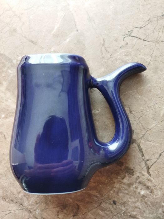 Бюветница, поильник для мин. воды.