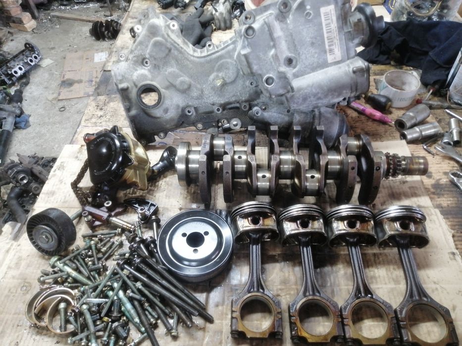 Коленвал колінвал 1.6 16v FSI BAG BLP BLF гольф Пассат Тоуран ауді а3