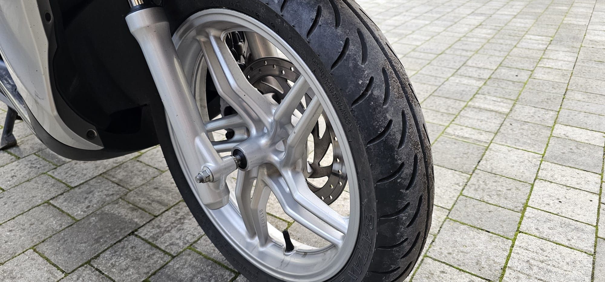 Skuter Yamaha Xenter 125cm Xmax Sh Pcx kat.B niskim przebieg Warszawa