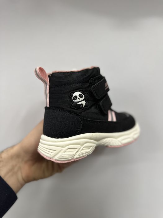 Черевики зимові на дівчинку 21-26, чорні на овчині ботинки, стильні