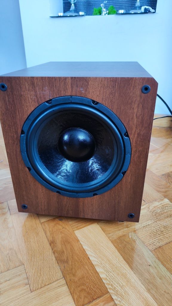 Subwoofer Taga Harmony TSW-120  10 cali