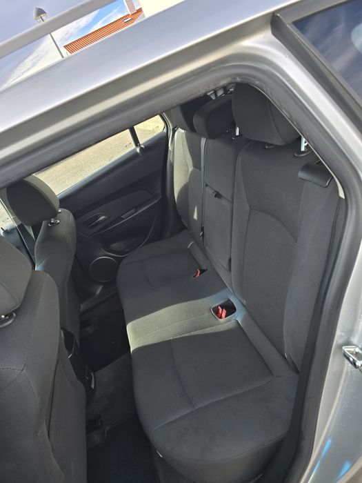 Chevrolet Cruze SW 1.7 VCDi 130cv ano 2012