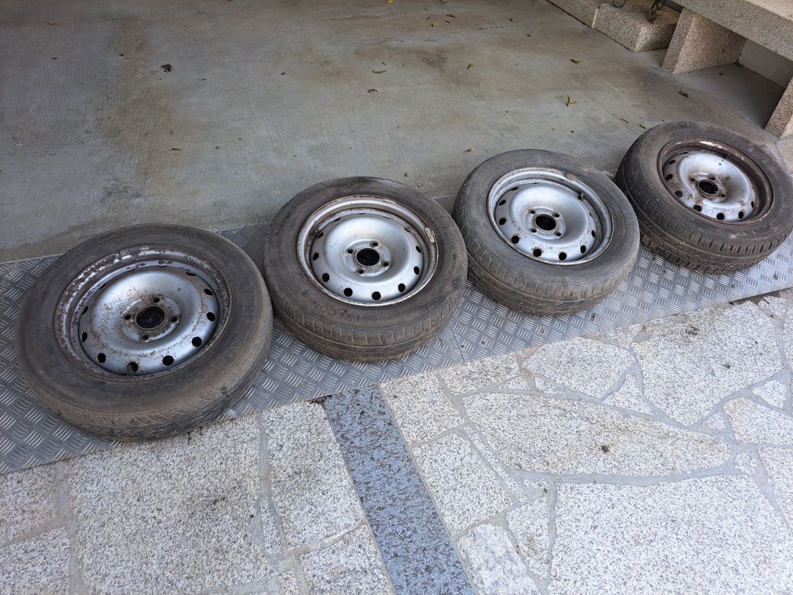 4 Jantes com pneu Peugeot Partner 2007