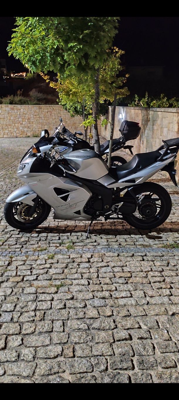 Triumph st  como nova