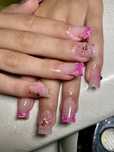 Unhas de gel e verniz gel