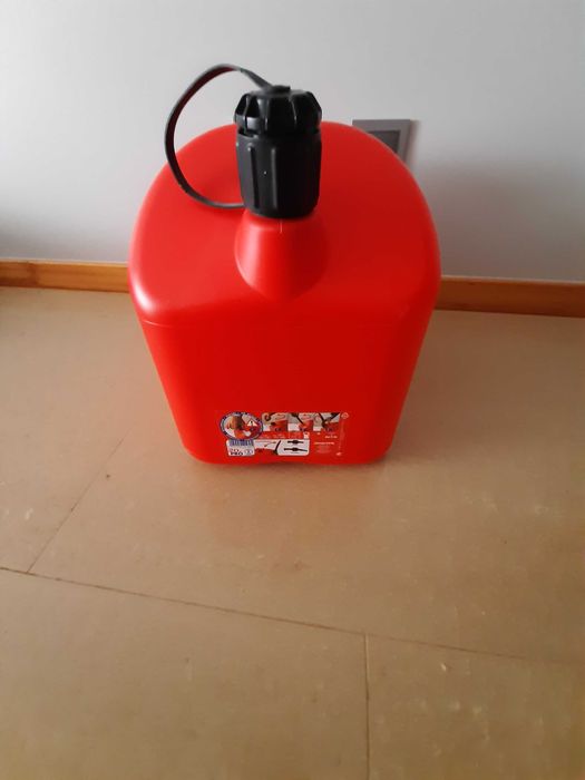 Jerrican plástico 20Lt - encarnado