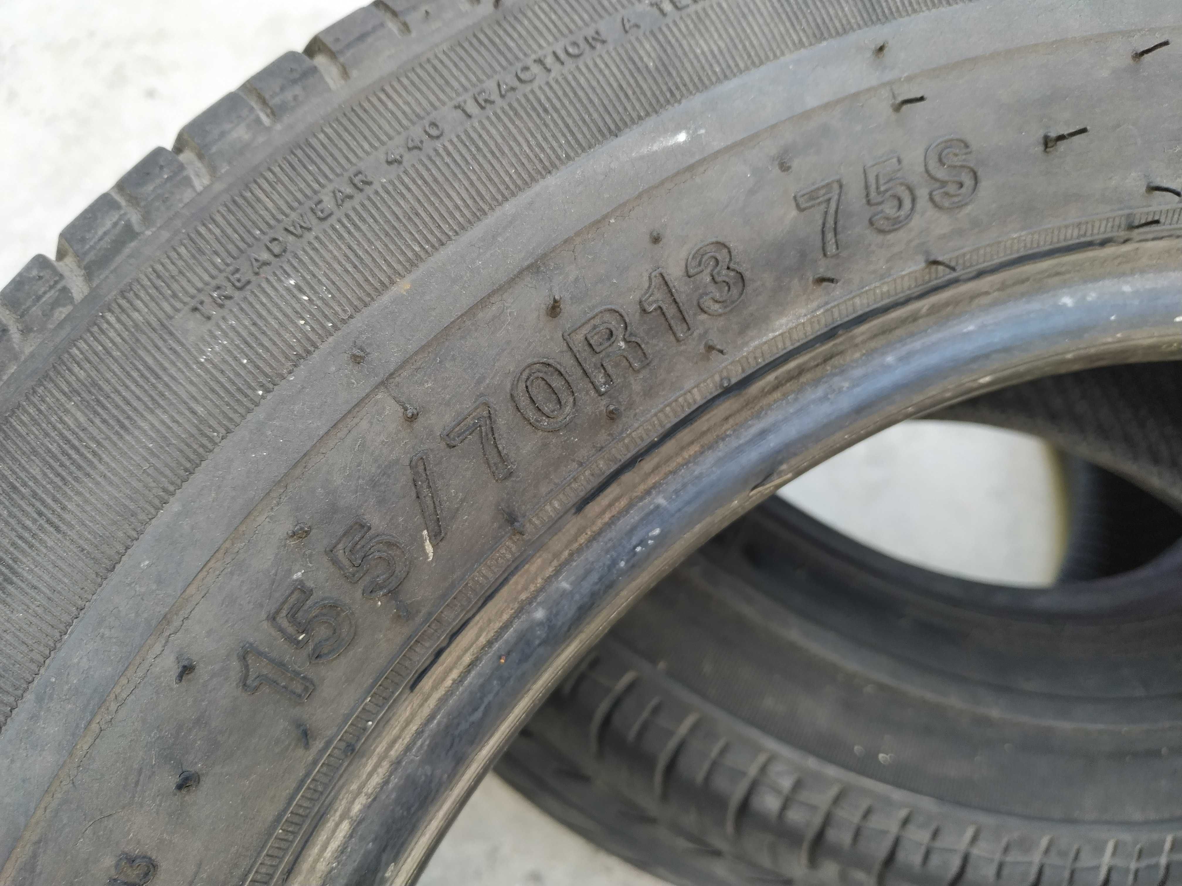 155/70 R13 par de pneus (15€ o par)