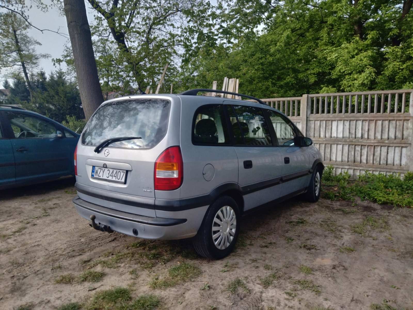 Sprzedam Opel Zafira 2002 R / LPG / 7 osobowy