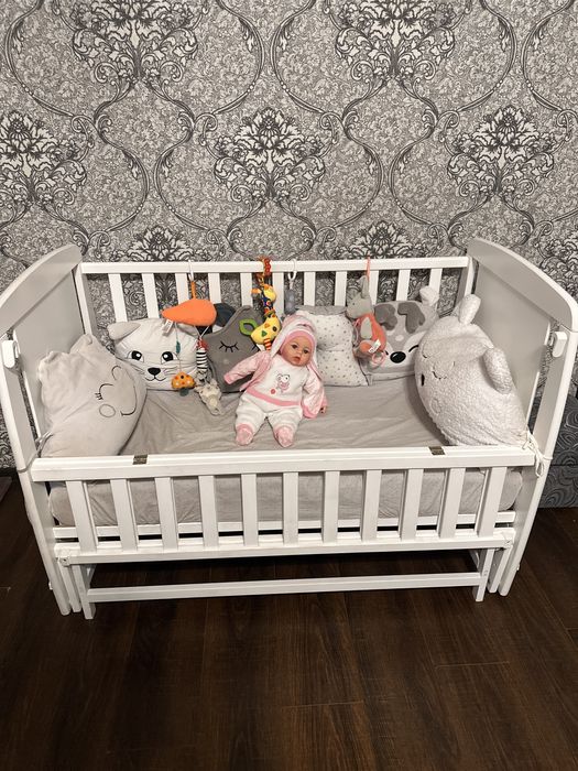 Ліжко дитяче від 0 до 5 років б/у з матрацом на кокосовому наповненні