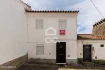 Moradia T4 c/ Quintal de 850 m² | São Bartolomeu do Outeiro, Évora