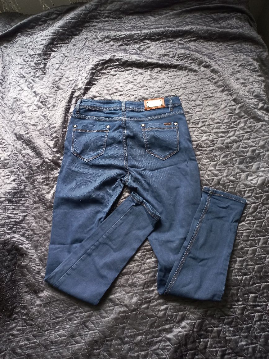 Granatowe spodnie jeansy M 38