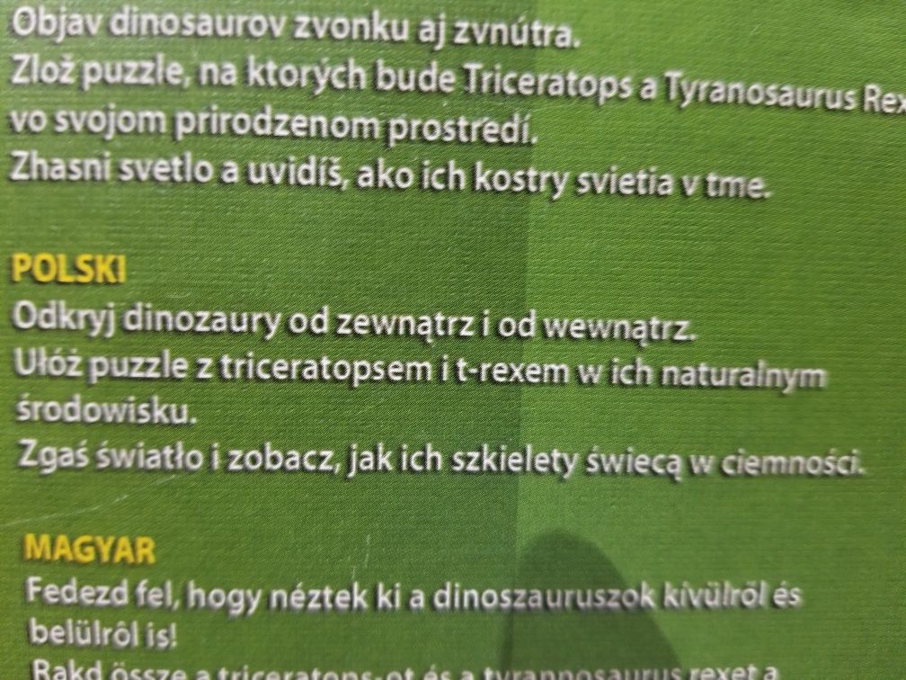 Puzzle gromadzące światło.  Dinozaury.  150 elementów