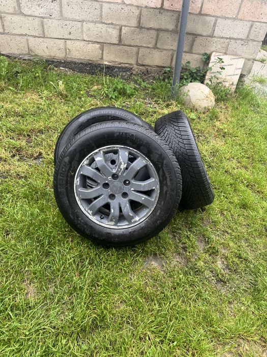 Продам диски з резиною 5/114.3 r16