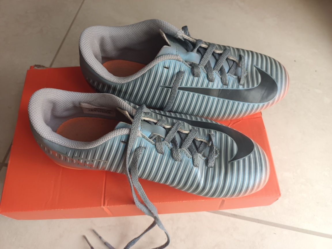 Buty piłkarskie korki Nike Mercurial 36.5