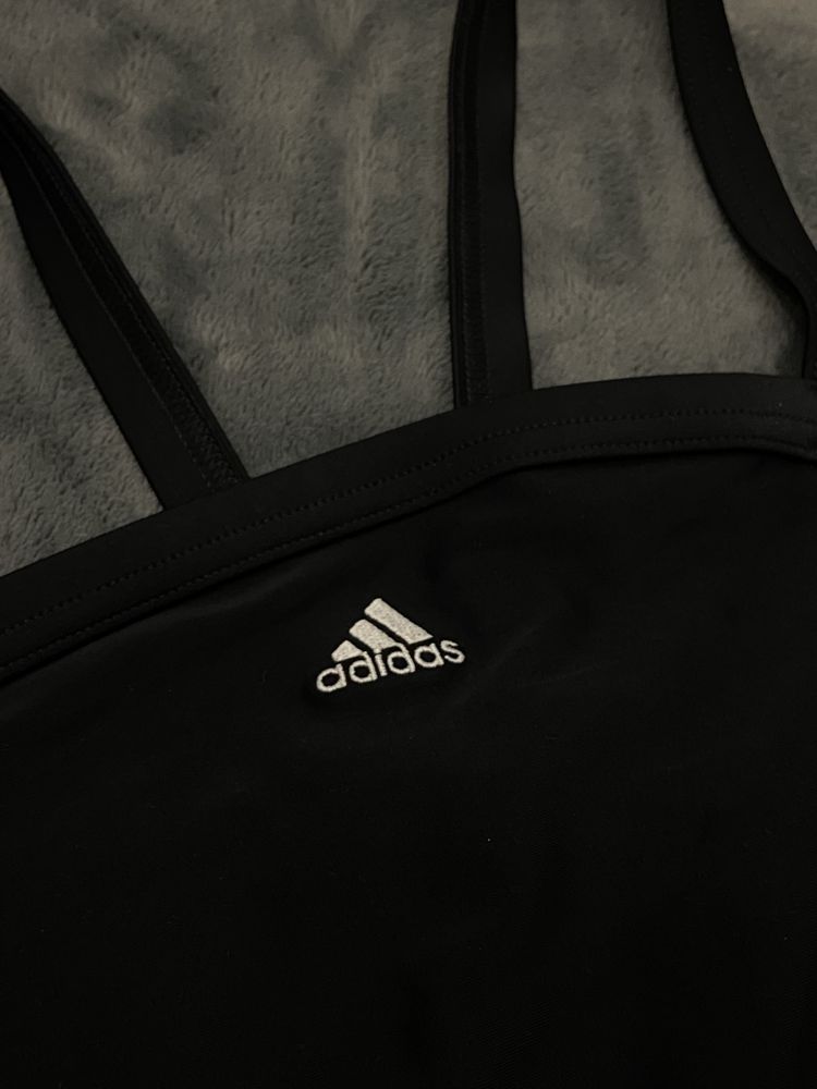 Спортивний топ adidas