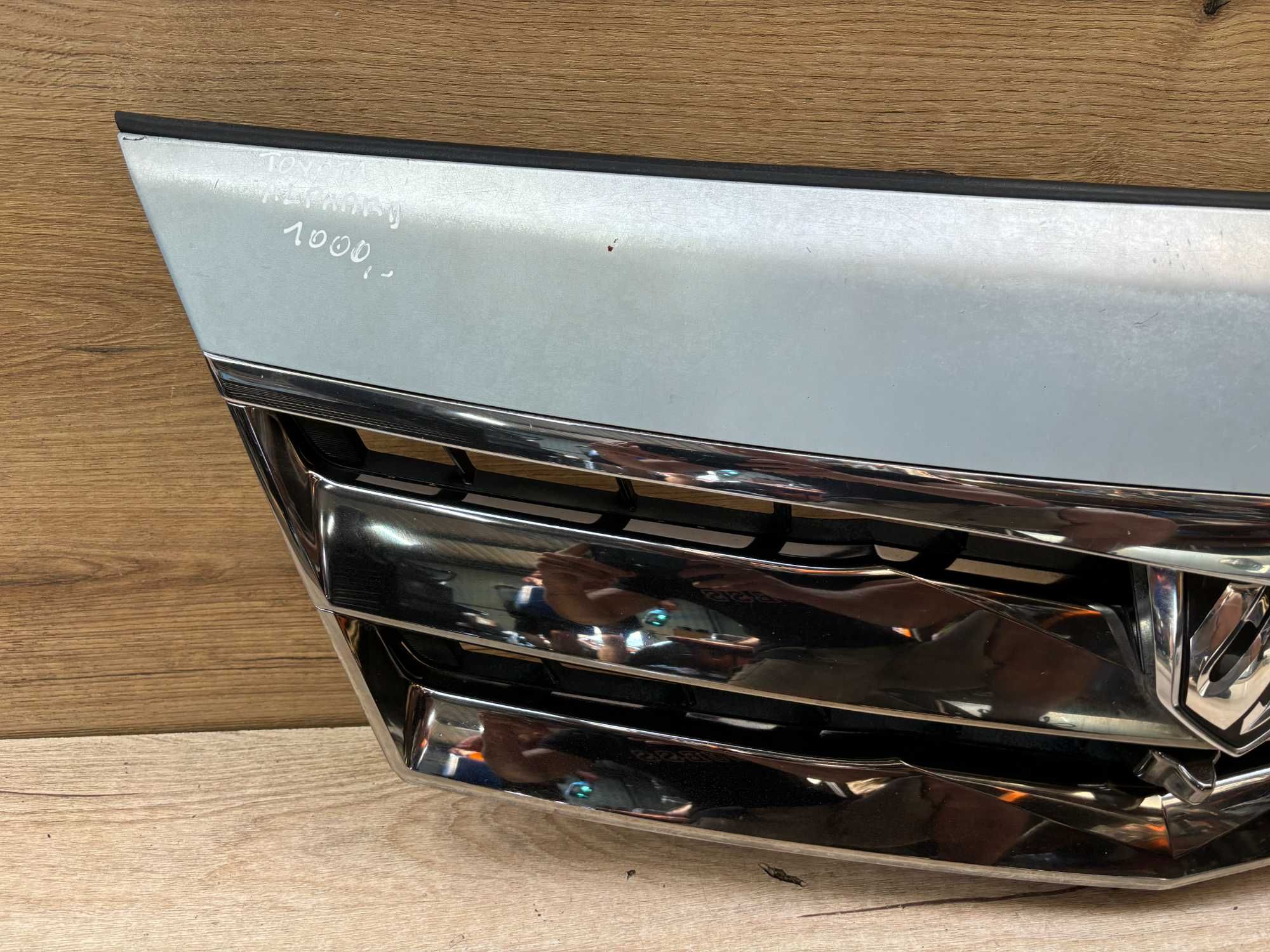 Grill atrapa zderzaka Toyota Alphard