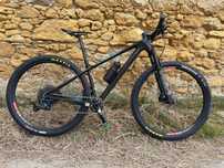 Bicicleta BTT em carbono, Focus Raven Max com Medidor de Potência