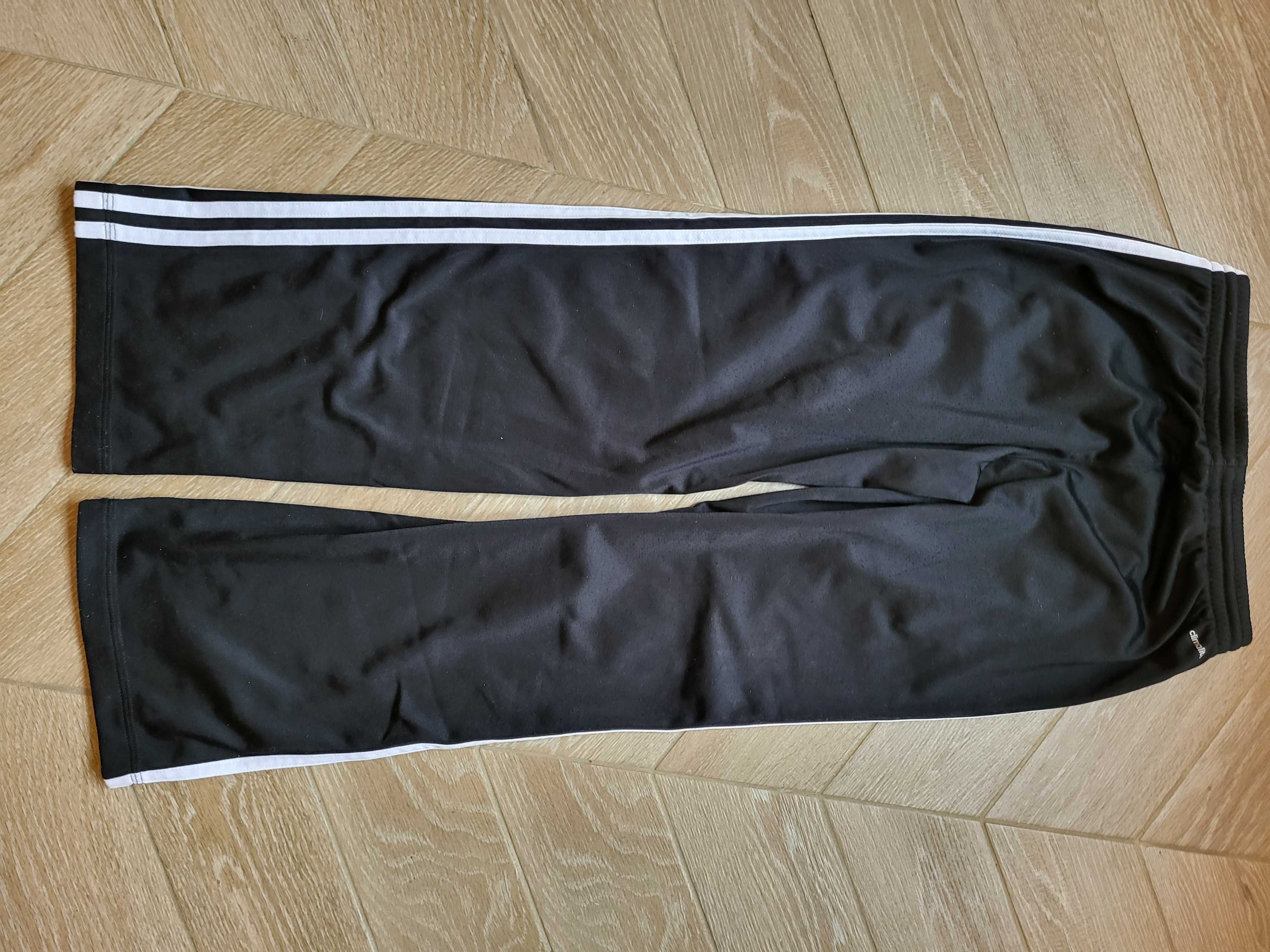 Spodnie dresowe Adidas r. 140