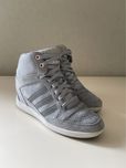 Кросівки adidas (100% оригінал, 38 розмір)