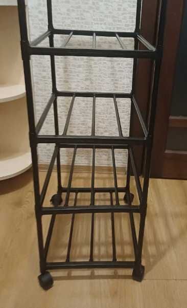 Багаторівневий підлоговий стелаж  на роликах 6 рівнів