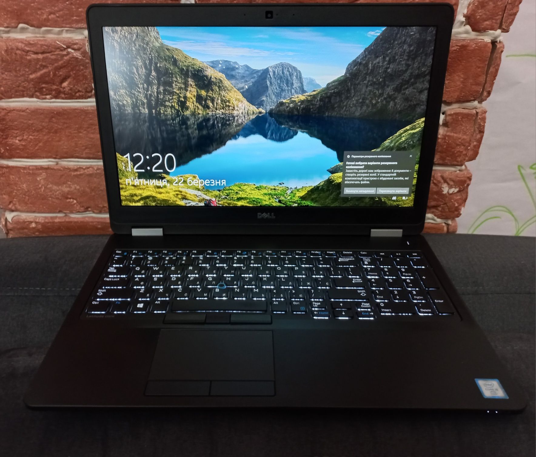 Ноутбук Dell Latitude E5570, 16GB RAM, 256 SSD, Core i5, Radeon R7 2GB