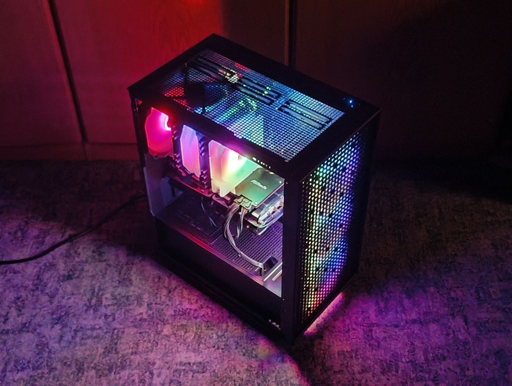 Gamingowy komputer stacjonarny z RGB: Ryzen 5 5600X | RX 5700 XT